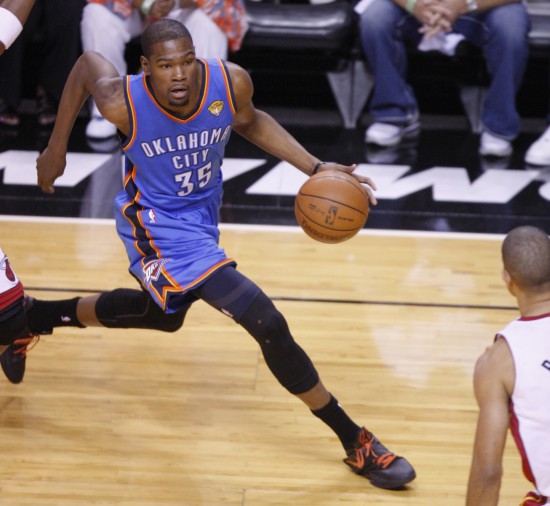 阿尔特塔：很喜欢与孔帕尼共事的时光，很高兴看到他一切都好（阿尔特塔：怀念与孔帕尼合作的日子，欣慰他近况良好）