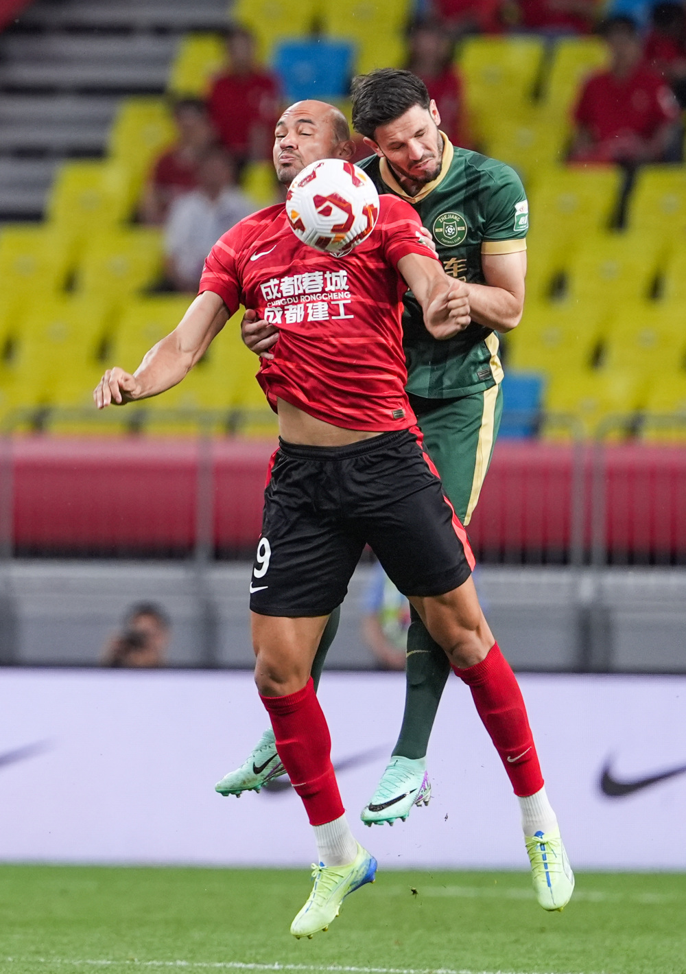 恰20：对阵西班牙我们会评估黄牌的问题，避免附加赛停赛风险（恰20：战西班牙将评估黄牌状况，力避附加赛停赛风险）