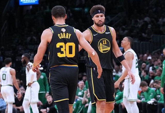 利雅得胜利4-1赛哈特海湾，C罗凌空倒钩破门，菲利克斯传射（利雅得胜利4比1击败赛哈特海湾，C罗倒钩破门，菲利克斯一传一射）