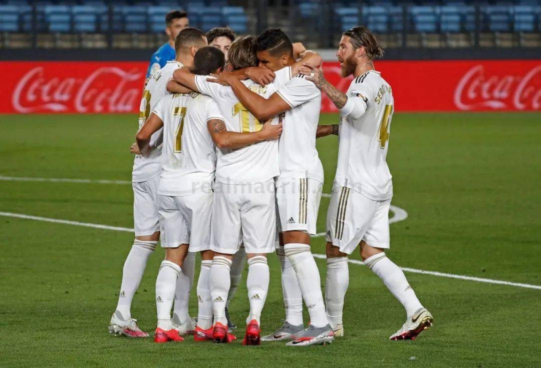 鲁尔：多特小将科尔-坎贝尔就转会接触了中日德兰和图尔贝里（鲁尔消息：多特小将科尔-坎贝尔已就转会与中日德兰、图尔贝里展开接触）