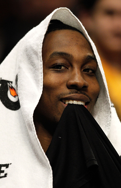 德泽尔比：我没和国米接触过；路易斯-恩里克需要信任（德泽尔比否认与国米接触，呼吁给予路易斯-恩里克更多信任）